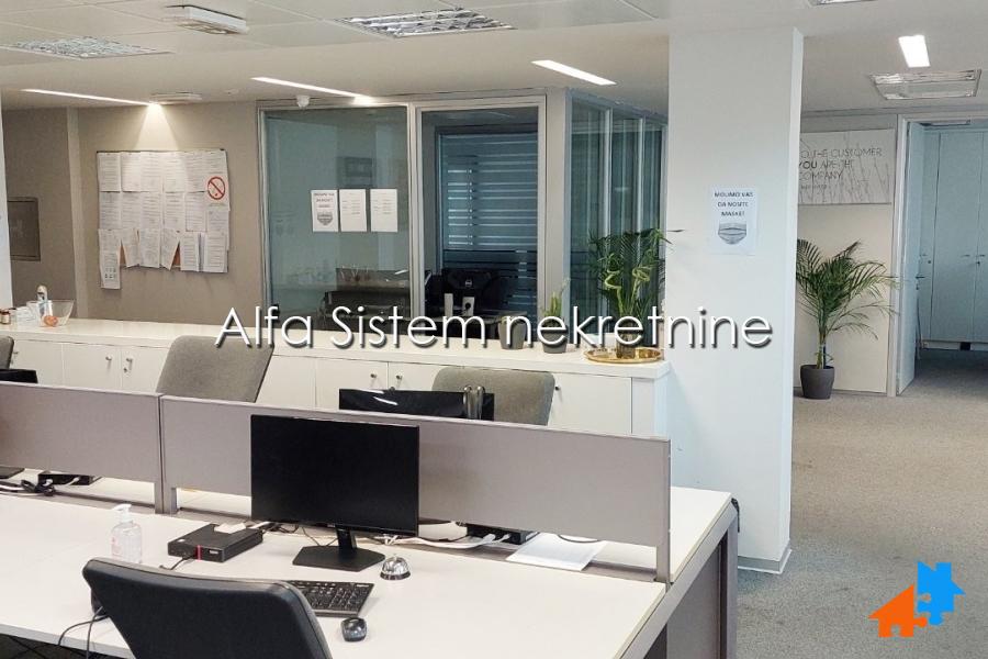 Izdavanje: Poslovni prostor 300 m², Stari grad – Beograd