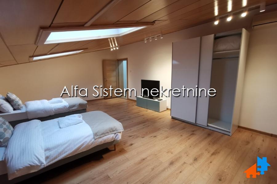Izdavanje: Trosoban stan 90 m², Stari grad – Beograd