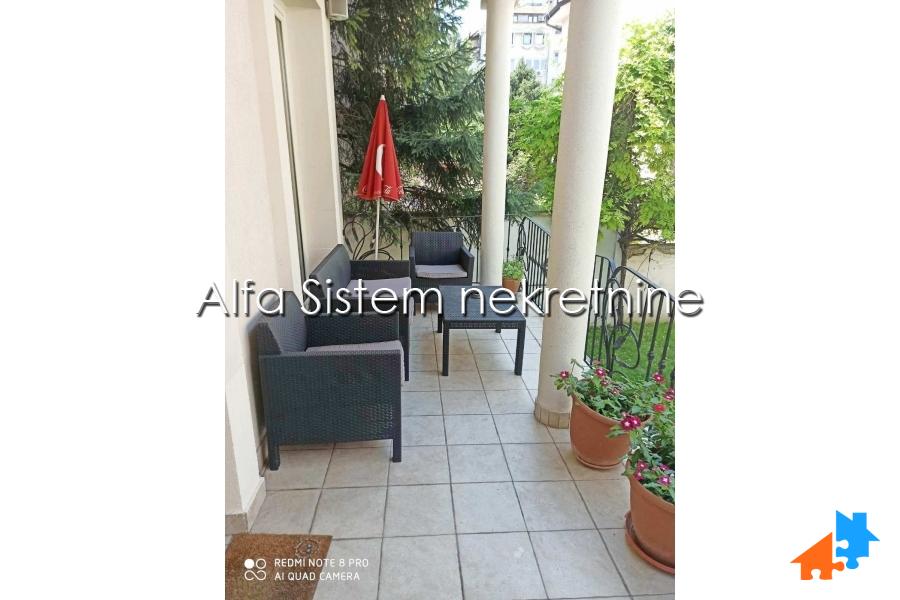 Izdavanje: Kuća 400 m², Banovo brdo – Beograd