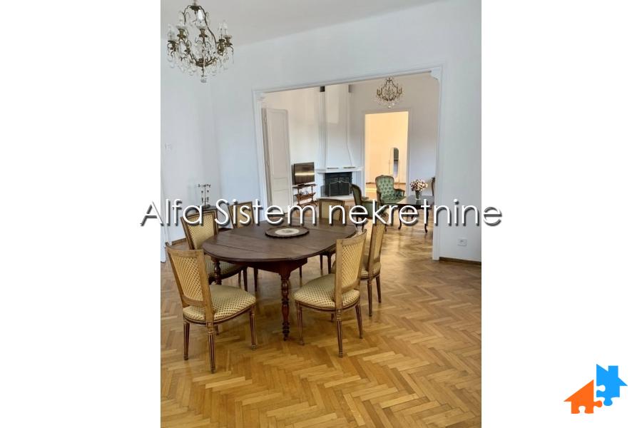 Izdavanje: Četvorosoban stan 133 m², Stari grad – Beograd