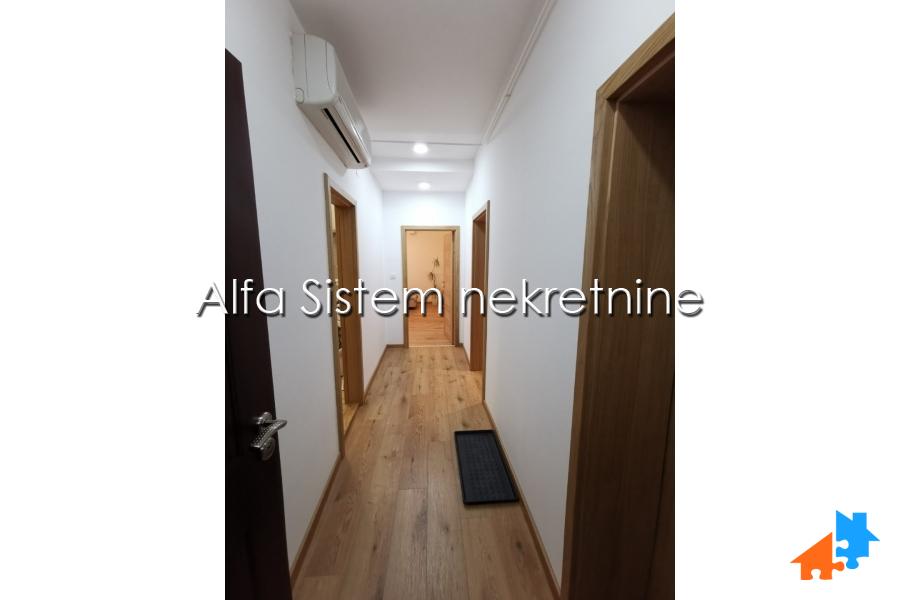 Izdavanje: Trosoban stan 90 m², Stari grad – Beograd