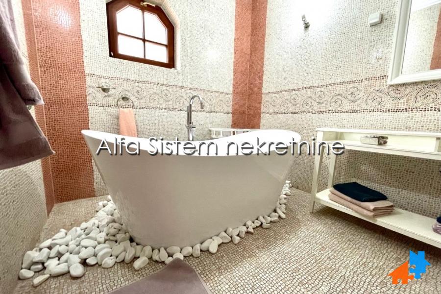 Izdavanje: Kuća 250 m², Voždovac – Beograd