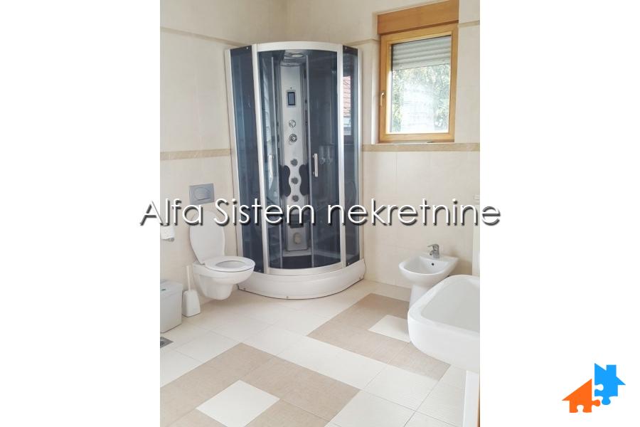 Izdavanje: Kuća 600 m², Savski venac – Beograd