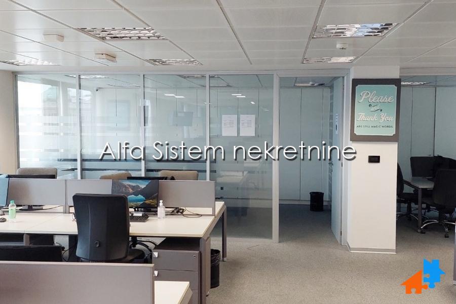 Izdavanje: Poslovni prostor 300 m², Stari grad – Beograd