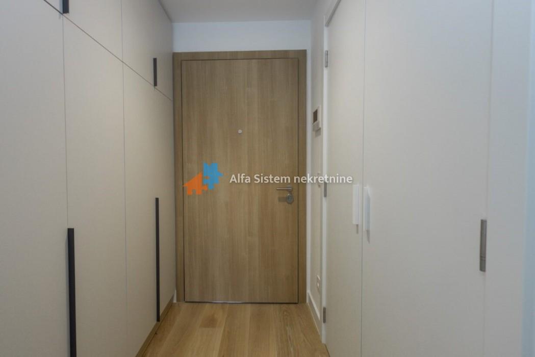 Izdavanje: Dvoiposoban stan 78 m², Beograd na vodi – Beograd