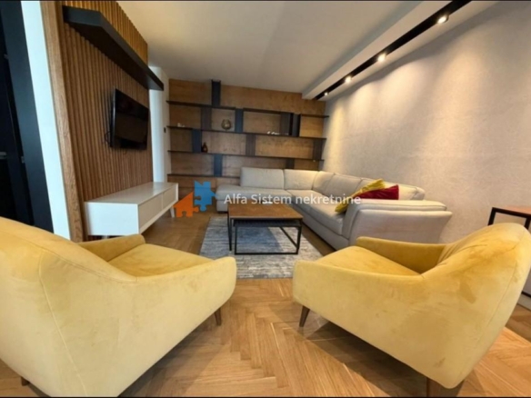 Izdavanje: Dvoiposoban stan 76 m², Čukarica – Beograd