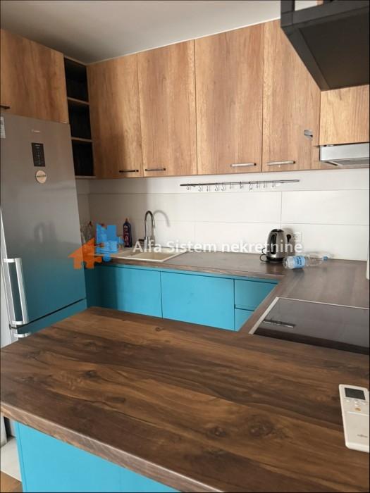 Izdavanje: Četvorosoban stan 106 m², Novi Beograd – Beograd