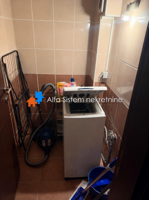 Izdavanje: Dvosoban stan 75 m², Vračar – Beograd