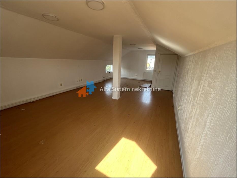 Izdavanje: Petosoban stan 176 m², Voždovac – Beograd