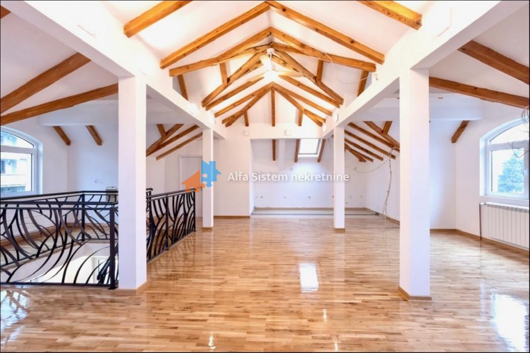 Izdavanje: Kuća 417 m², Voždovac – Beograd