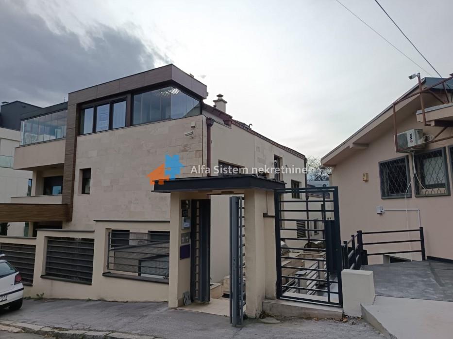 Izdavanje: Poslovni prostor 155 m², Savski venac – Beograd