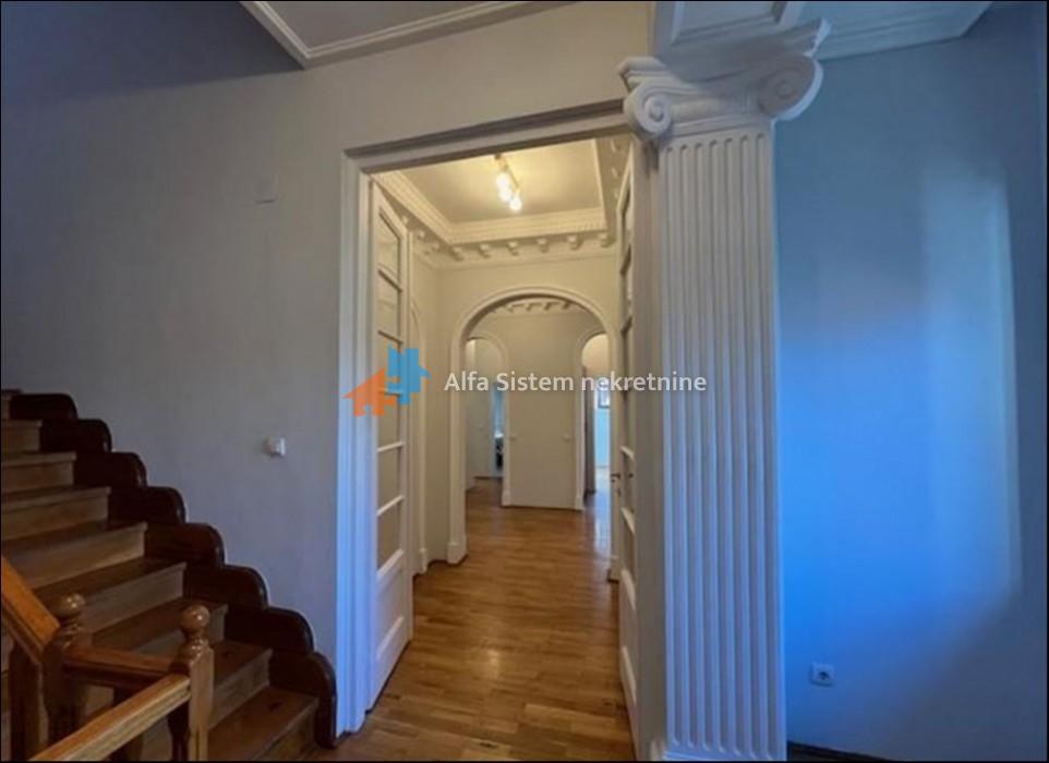 Izdavanje: Kuća 550 m², Voždovac – Beograd