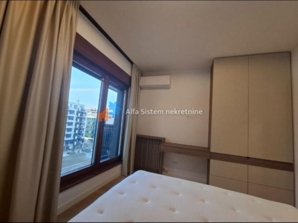 Izdavanje: Jednoiposoban stan 43 m², Novi Beograd – Beograd