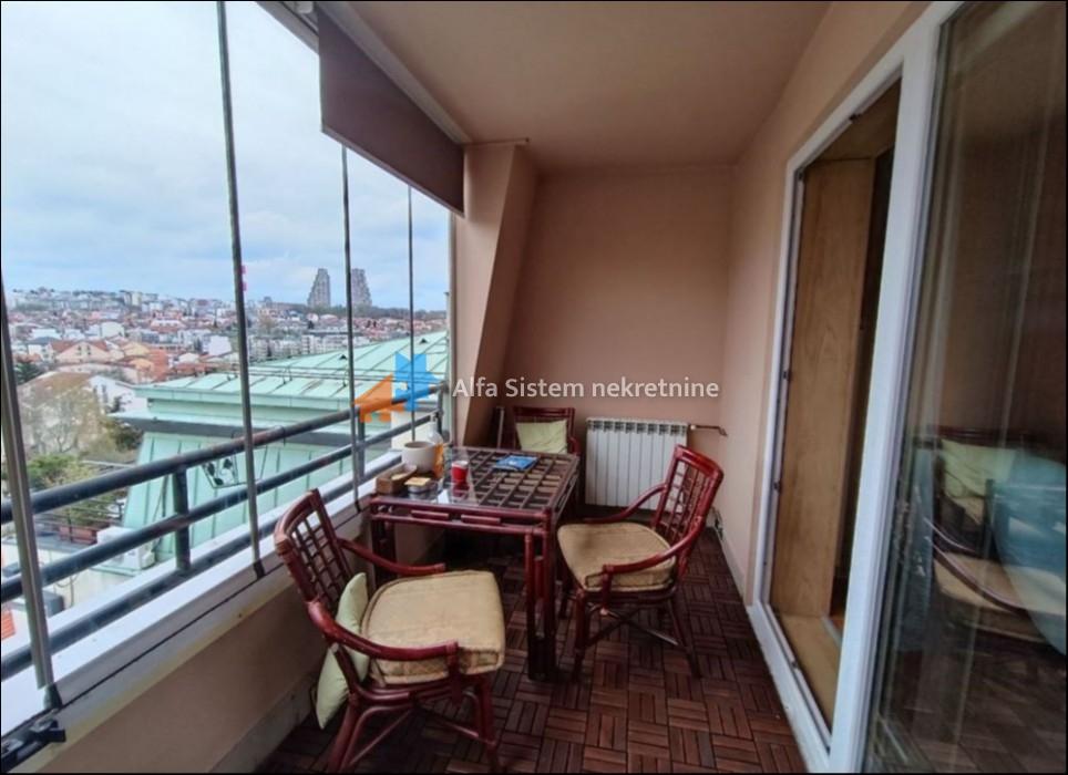 Izdavanje: Četvorosoban stan 100 m², Zvezdara – Beograd