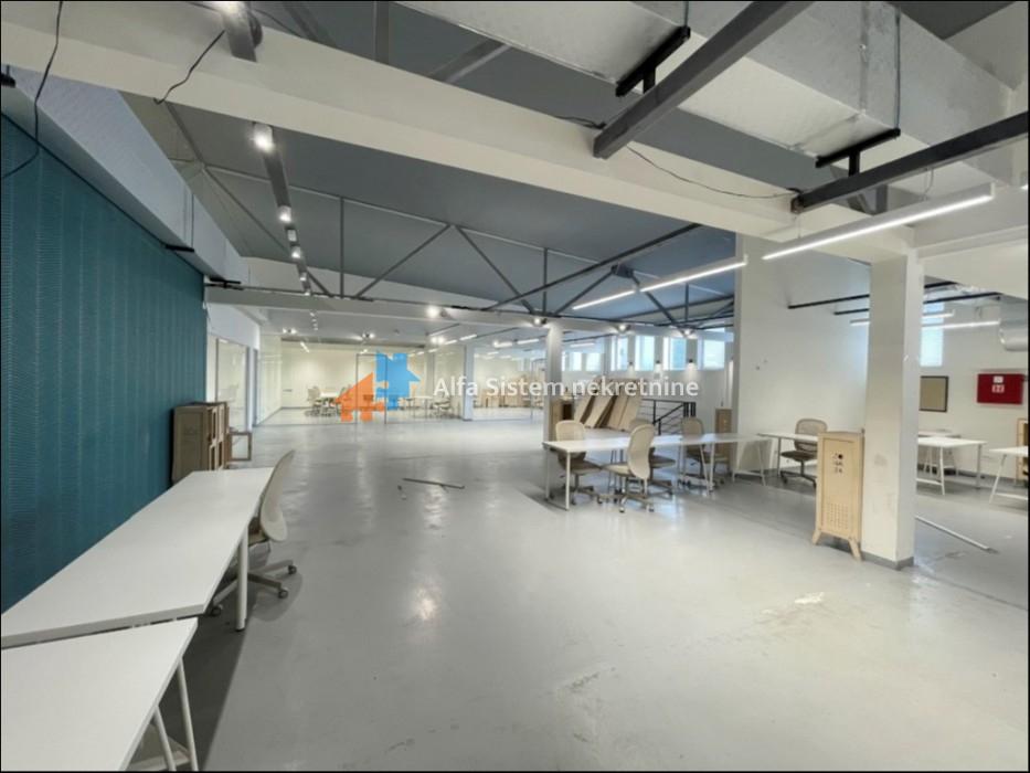Izdavanje: Poslovni prostor 1000 m², Voždovac – Beograd