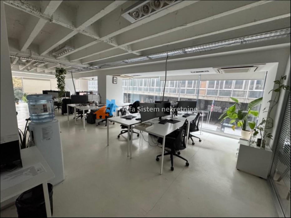 Izdavanje: Poslovni prostor 281 m², Stari grad – Beograd