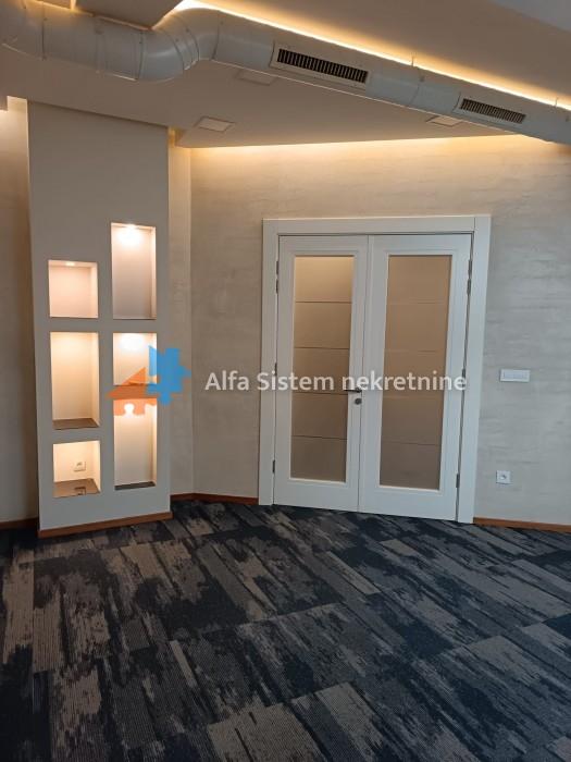 Izdavanje: Poslovni prostor 155 m², Savski venac – Beograd
