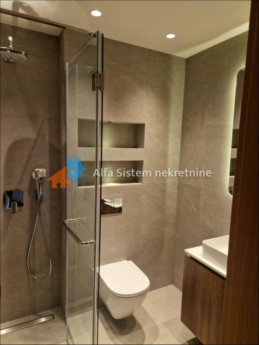 Izdavanje: Trosoban stan 66 m², Savski venac – Beograd