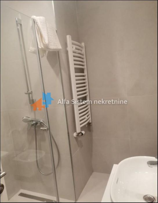 Izdavanje: Jednosoban stan 33 m², Beograd na vodi – Beograd