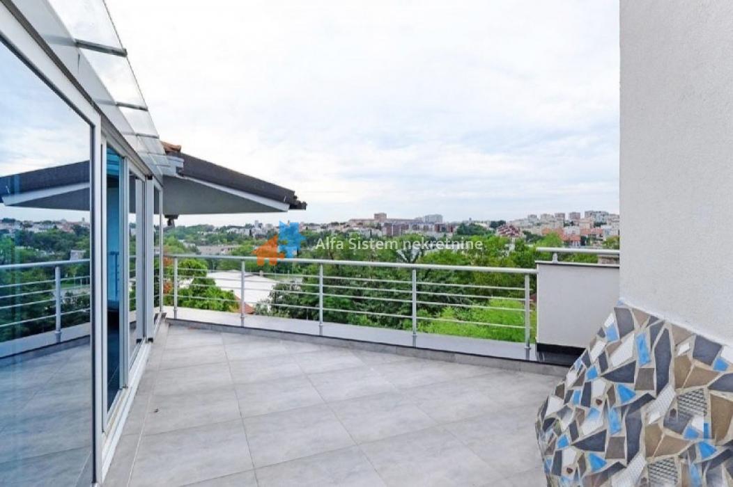 Izdavanje: Kuća 365 m², Zvezdara – Beograd