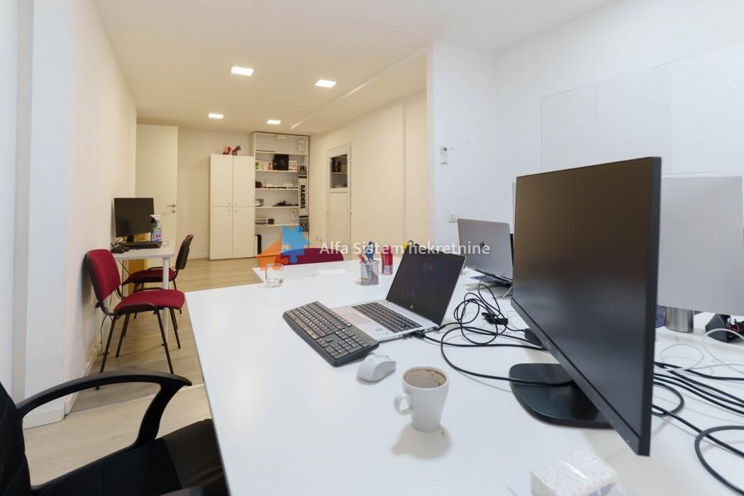 Izdavanje: Poslovni prostor 137 m², Novi Beograd – Beograd