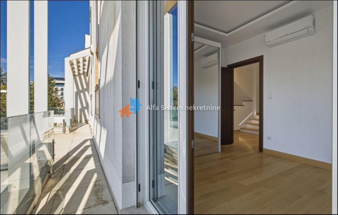 Izdavanje: Kuća 240 m², Dedinje – Beograd