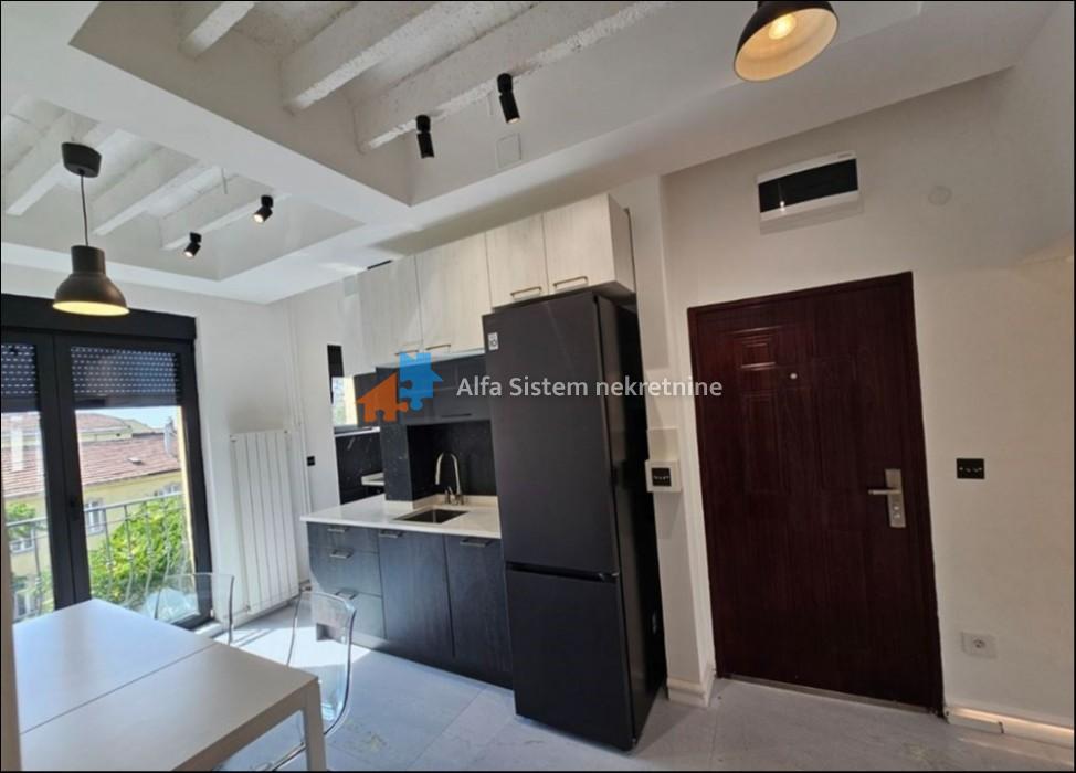 Izdavanje: Dvosoban stan 50 m², Savski venac – Beograd