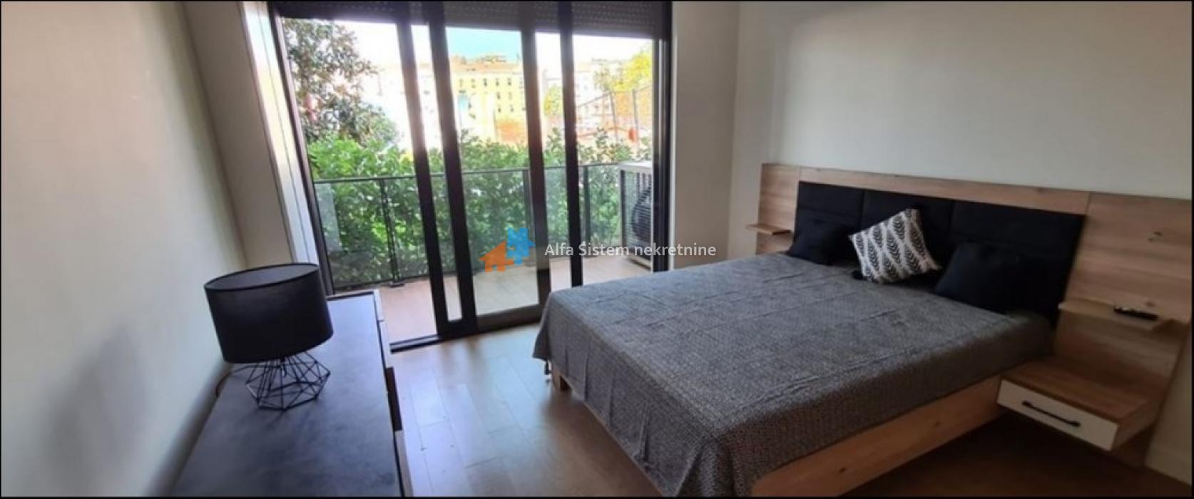 Izdavanje: Dvosoban stan 60 m², Savski venac – Beograd Izdavanje: Dvosoban stan 60 m², Savski venac – Beograd