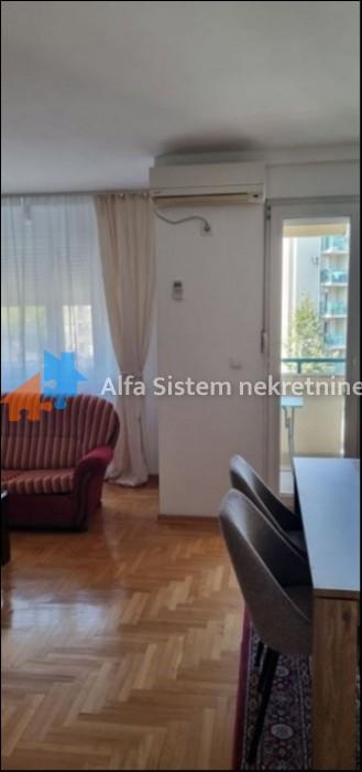 Izdavanje: Trosoban stan 83 m², Voždovac – Beograd