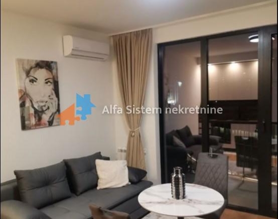 Izdavanje: Jednosoban stan 33 m², Beograd na vodi – Beograd