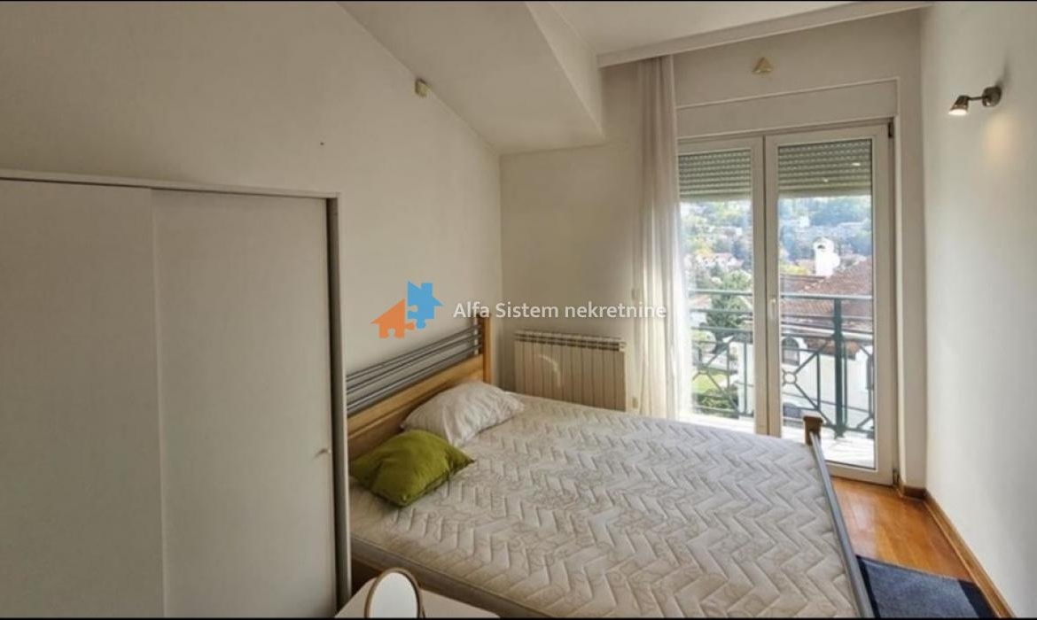 Izdavanje: Kuća 200 m², Dedinje – Beograd