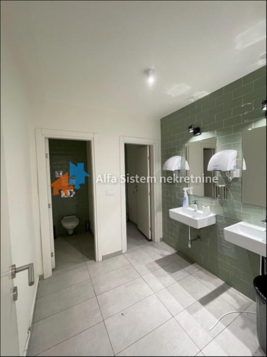 Izdavanje: Poslovni prostor 1000 m², Voždovac – Beograd