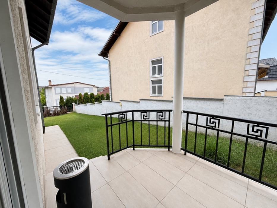 Izdavanje: Kuća 240 m², Zvezdara – Beograd