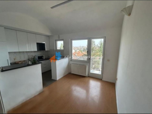 Izdavanje: Petosoban stan 176 m², Voždovac – Beograd