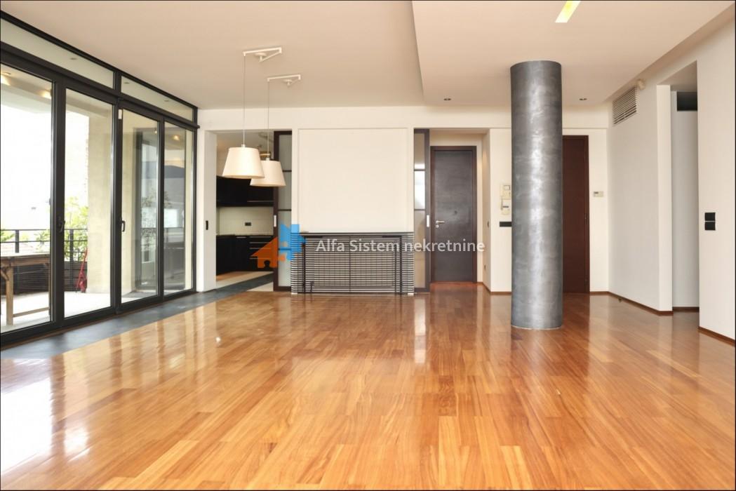 Izdavanje: Petosoban stan 176 m², Vračar – Beograd