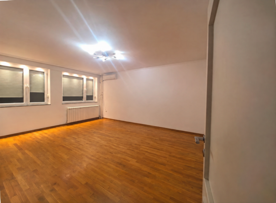 Izdavanje: Trosoban stan 77 m², Voždovac – Beograd