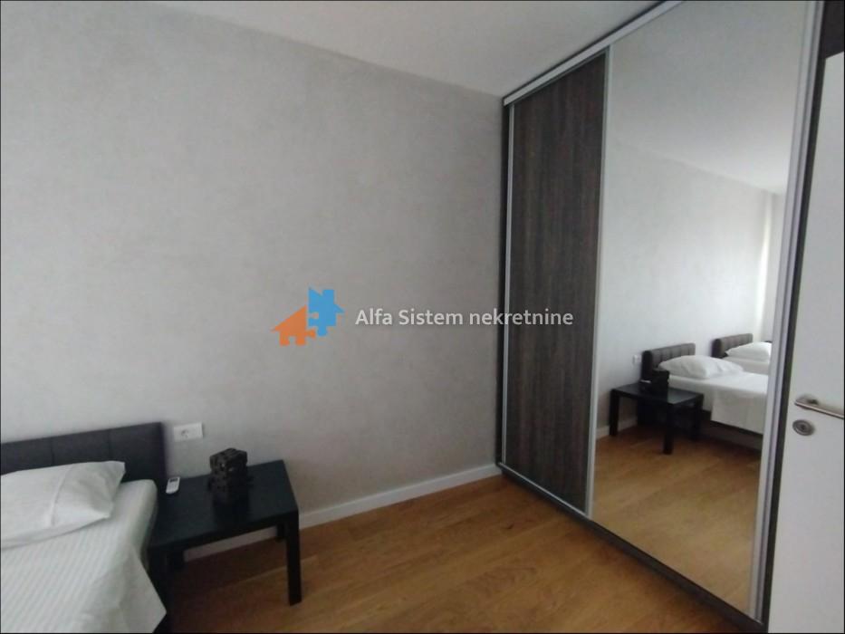 Izdavanje: Trosoban stan 88 m², Voždovac – Beograd
