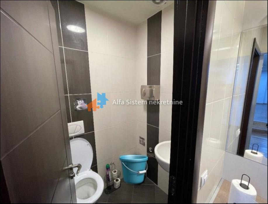 Izdavanje: Poslovni prostor 100 m², Vračar – Beograd