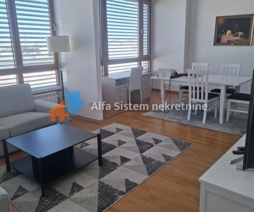 Izdavanje: Trosoban stan 100 m², Palilula – Beograd