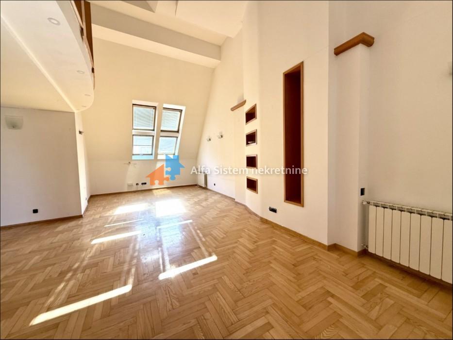 Izdavanje: Šestosoban stan 207 m², Vračar – Beograd