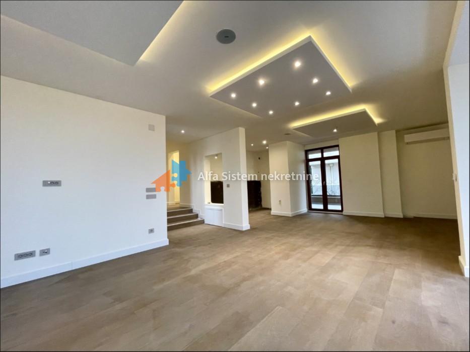 Izdavanje: Poslovni prostor 500 m², Senjak – Beograd