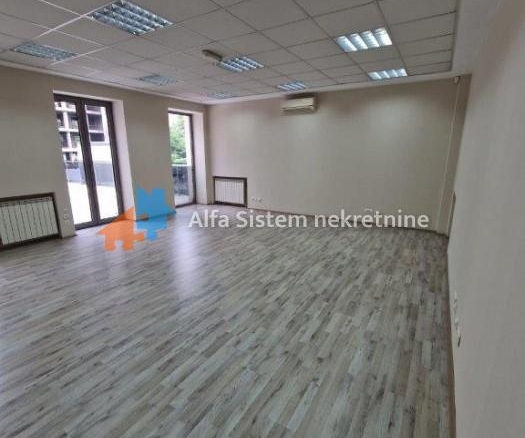 Izdavanje: Poslovni prostor 216 m², Savski venac – Beograd