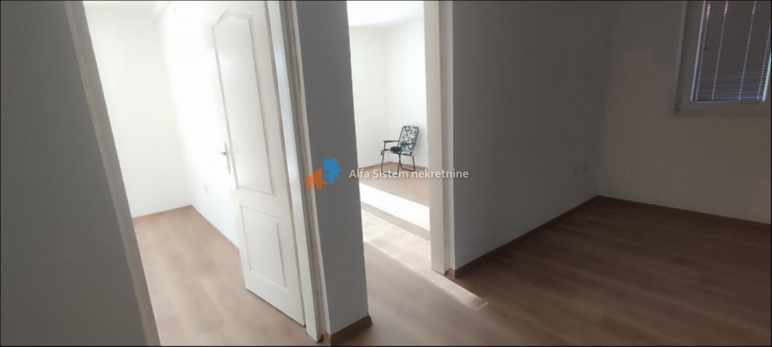 Izdavanje: Poslovni prostor 120 m², Zvezdara – Beograd Izdavanje: Poslovni prostor 120 m², Zvezdara – Beograd