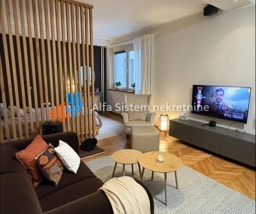 Izdavanje: Jednosoban stan 50 m², Stari grad – Beograd
