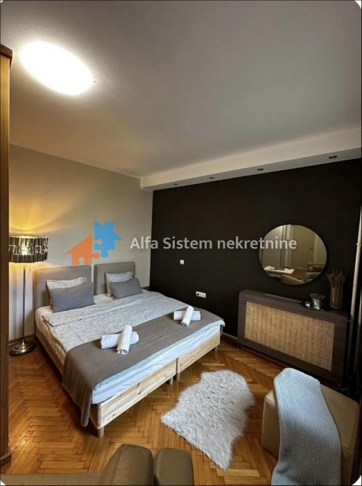 Izdavanje: Jednosoban stan 50 m², Stari grad – Beograd