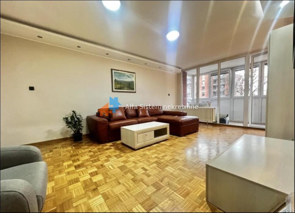 Izdavanje: Trosoban stan 84 m², Zvezdara – Beograd