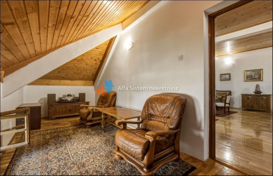 Izdavanje: Kuća 330 m², Dedinje – Beograd