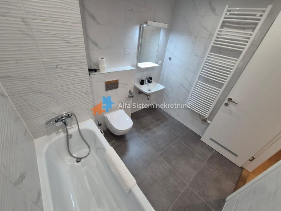 Izdavanje: Trosoban stan 95 m², Voždovac – Beograd