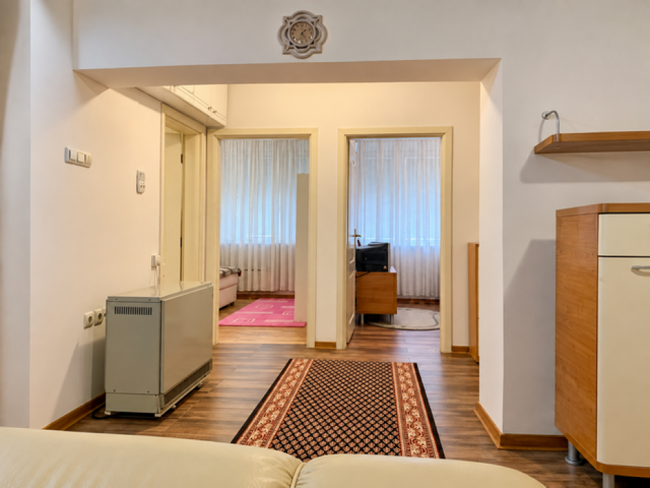 Izdavanje: Trosoban stan 80 m², Krnjača – Beograd