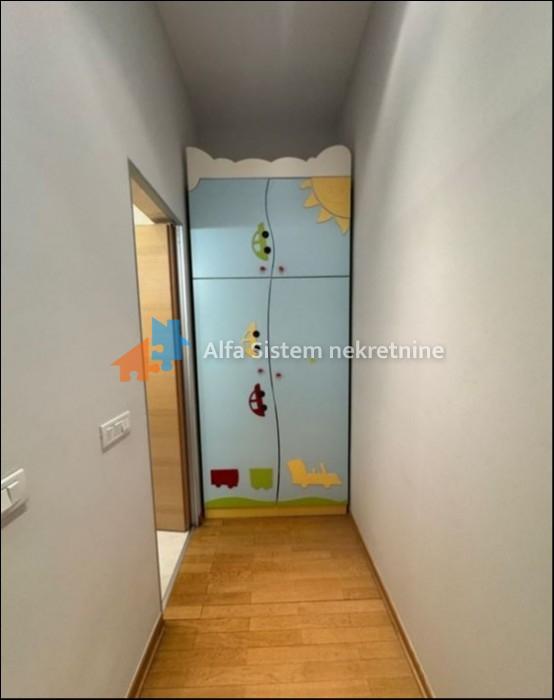 Izdavanje: Trosoban stan 125 m², Zvezdara – Beograd